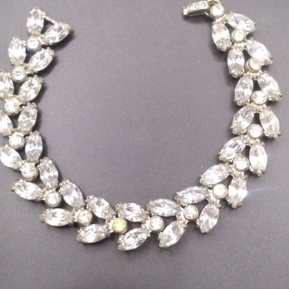 Vintage Rhinestone Bracelet 7 1/2'' - Picture 3 of 5